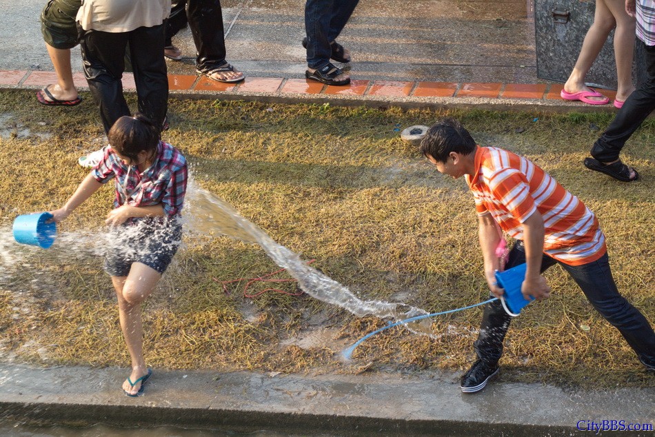 ChiangmaiSongkran2_068.jpg