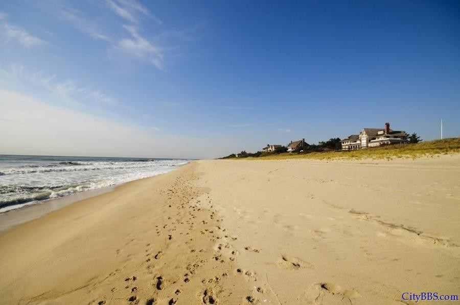 梅恩海滩（Main Beach）