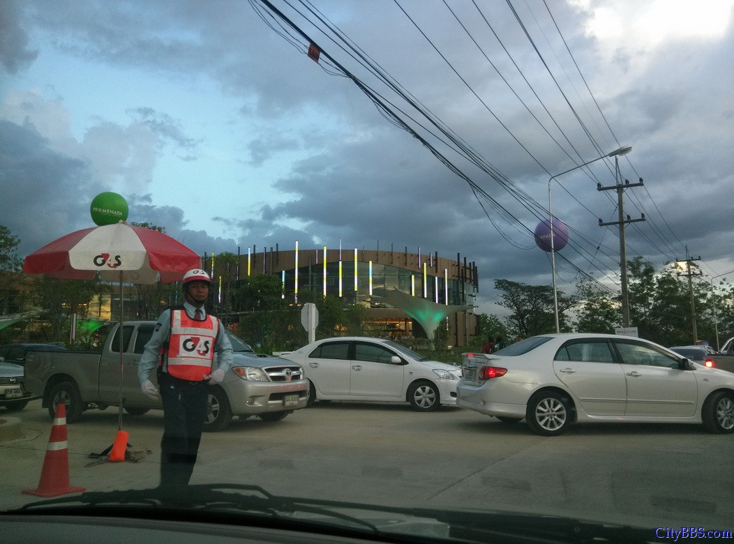 泰国清迈最大超级商场Promenada开业