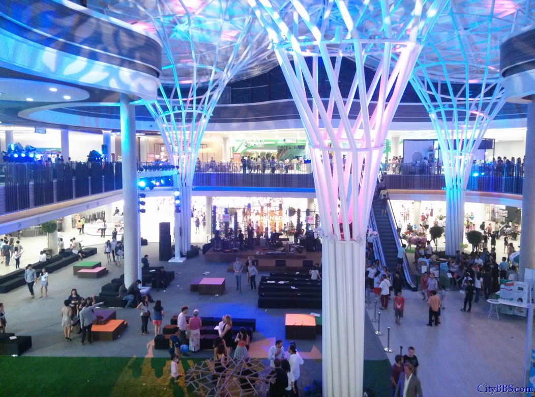 清迈新建的最大商场Promenada开业——Promenada内景