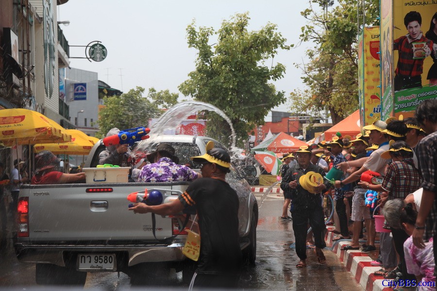 2014_ChiangMai_Songkran_清迈宋干节