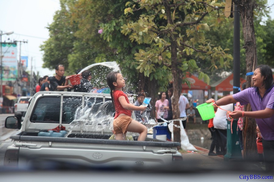 2014_ChiangMai_Songkran_清迈宋干节