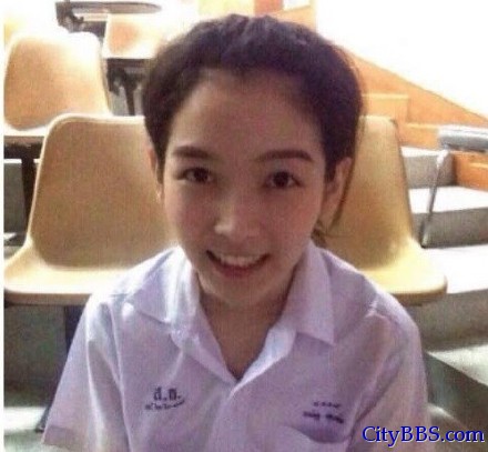 泰国清迈大学大一新生面试 今年系花是个男的
