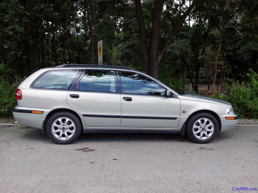 Volvo V40 2.0T