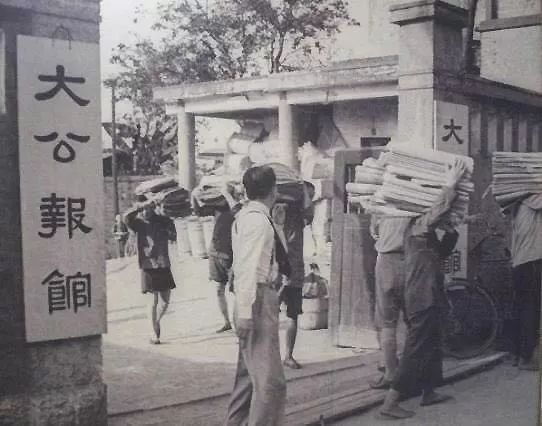 金庸：人生就是大闹一场，然后，悄然离去7.jpg