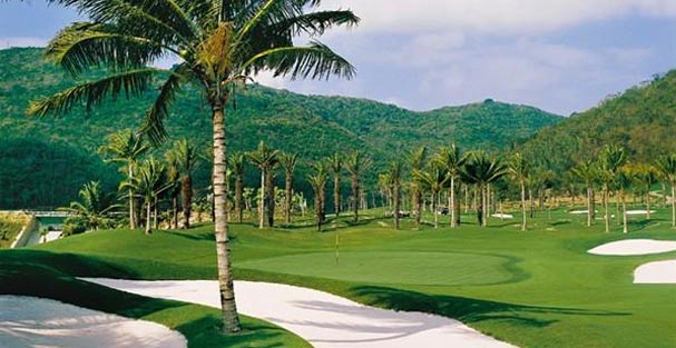 红峡谷三亚高尔夫球会