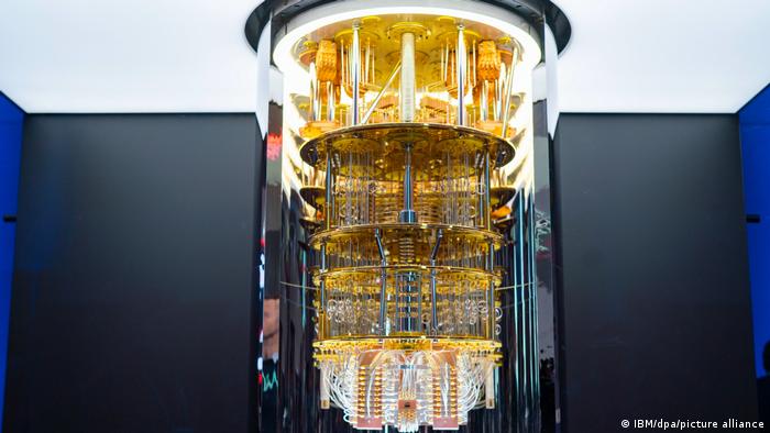 IBM研发的量子计算原型机