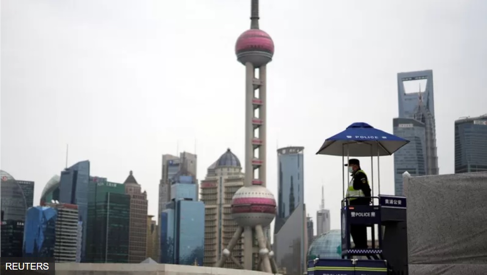 中国坚持清零的经济成本有多高.jpg