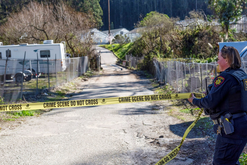 加州旧金山南方2座农场23日发生枪击案，酿成7死1伤