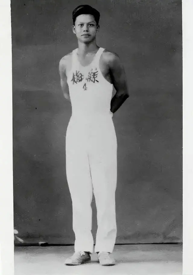 年轻时的曾宪梓