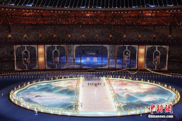杭州第19届亚运会开幕式在浙江杭州奥体中心体育场举行